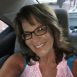 Meet your Posher, Sandy